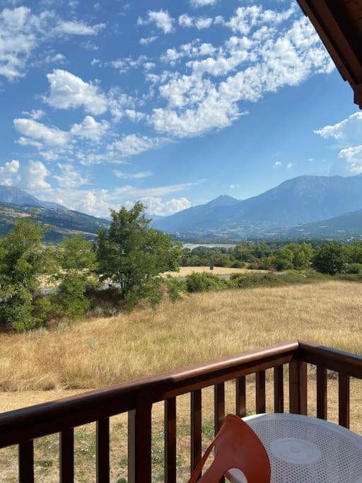 Appartement Familial A Crots Екстер'єр фото