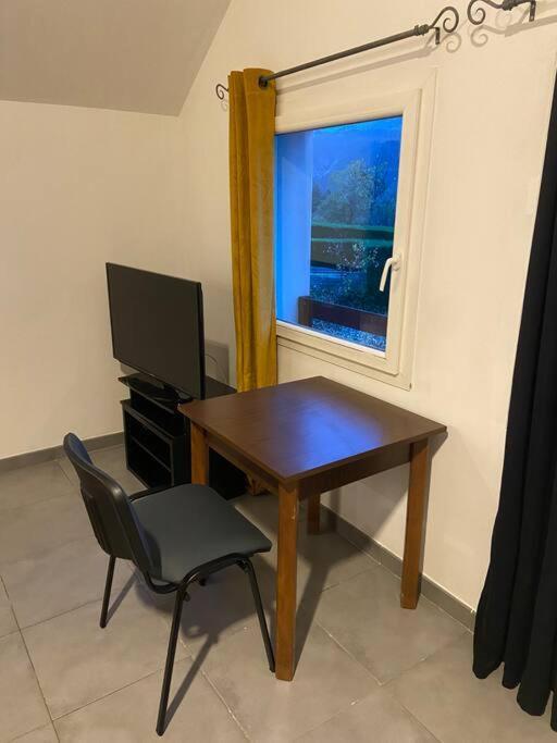 Appartement Familial A Crots Екстер'єр фото